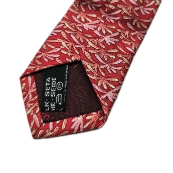 SALVATORE FERRAGAMO Made in Italy Palm Leave All Over Print Red Silk Necktie Tie - Picture 7 of 7